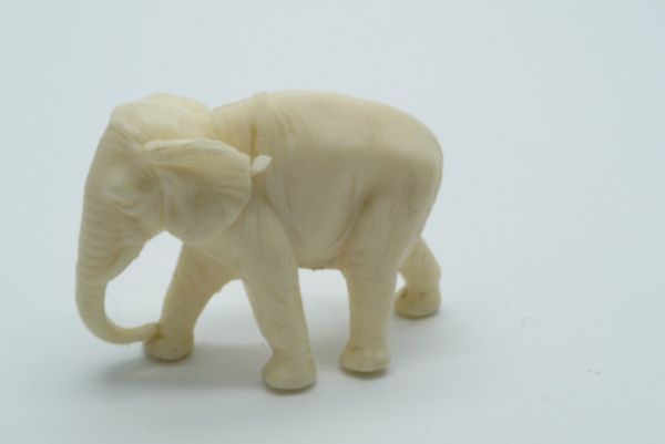Heinerle / Domplast Manurba Elefant, gehend