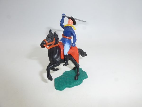 Timpo Toys Northerner 1st version riding, officer beating sabre