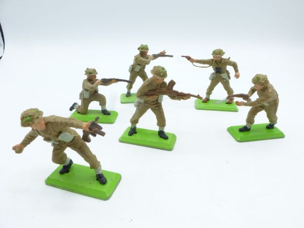 Britains Deetail Nice set of British soldiers (6 figures)