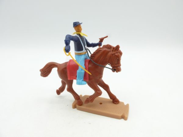 Plasty Union Army Soldier riding with pistol + sabre
