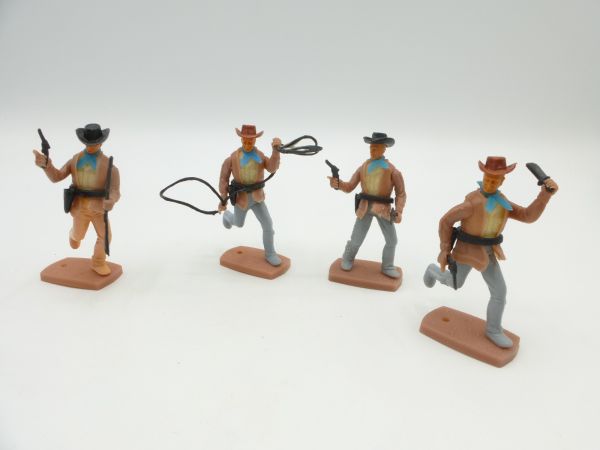 Plasty Nice set of trappers in different positions (4 figures)