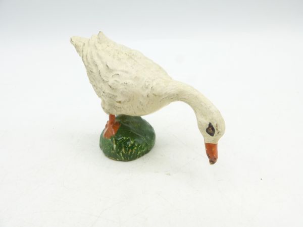 Elastolin (compound) Goose eating
