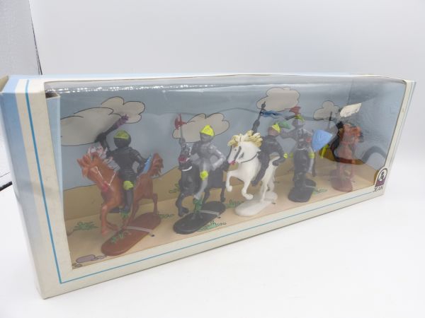 Jean Blister box with 5 knights on horseback
