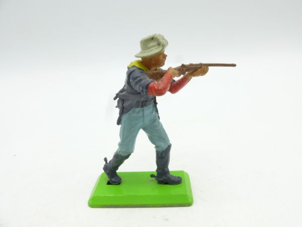 Britains Deetail 7th Cavalry Soldier standing shooting