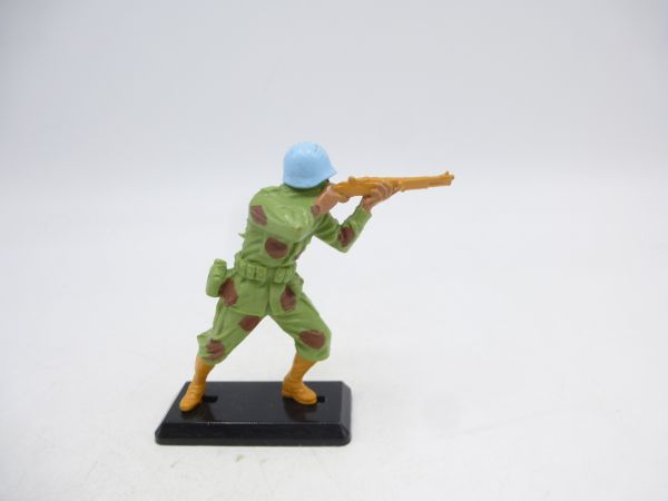 Britains Deetail Task Force, soldier shooting rifle