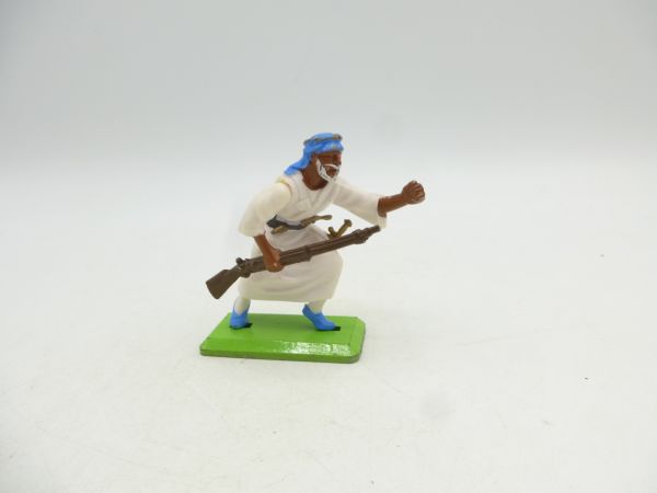 Britains Deetail Arab advancing with rifle, white
