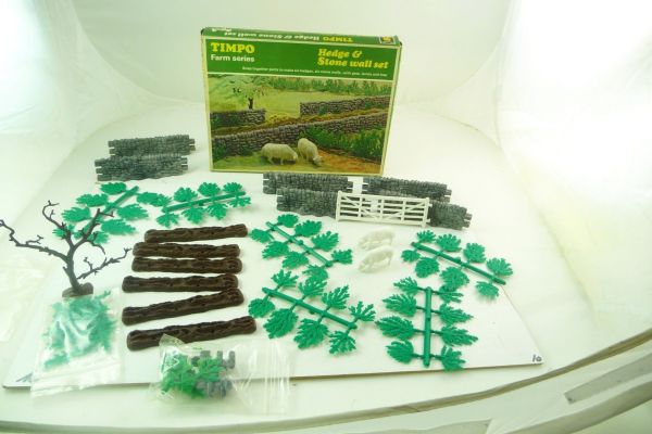 Timpo Toys Farm Series; Hedges + Stone Wall Set, Ref. No. 163 - orig. packaging