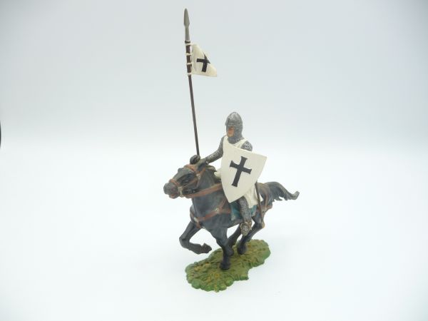 Modification 7 cm Crusader riding with flag + shield - great modification, suitable for 7 cm figures