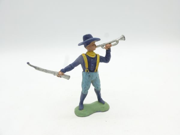 Crescent Toys Northerner with trumpet + rifle - see photos