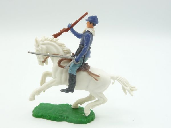 Elastolin 5,4 cm Union Army soldier riding with rifle + sabre