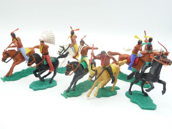 Timpo Toys Set of Indians riding 2nd version (8 figures)