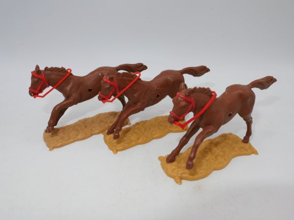 Timpo Toys 3 horses, medium brown, red reins, long-running