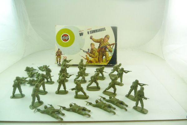 Airfix 1:32 British Commandos, 27 figures - box see photos