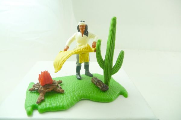 Timpo Toys Smokesignal diorama with rare white upper part