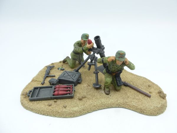 Corgi BW Mortar Gun Team 1:32, CC59178 Forward March