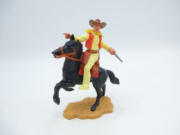 Timpo Toys Cowboy 2nd version riding with rifle - rare colour