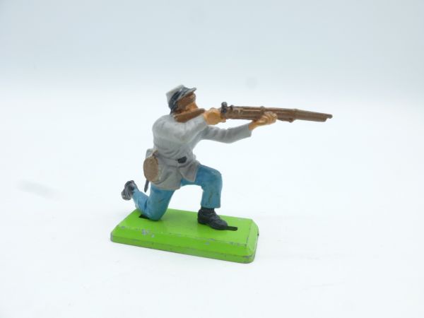 Britains Deetail Confederate Army soldier kneeling (fixed arm)