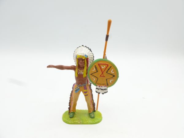 Elastolin 7 cm Chief standing with shield, No. 6802, darker skin