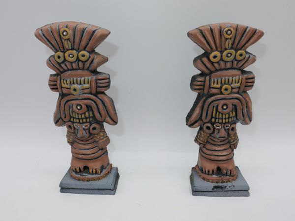 Tomker Models 2 Maya statues (75 mm series) - great as a background
