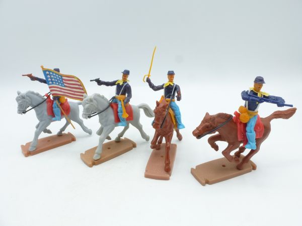 Plasty Group of Union Army Soldiers on horseback (4 figures)