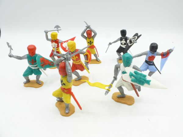 Timpo Toys Group / set of medieval knights on foot (8 figures)