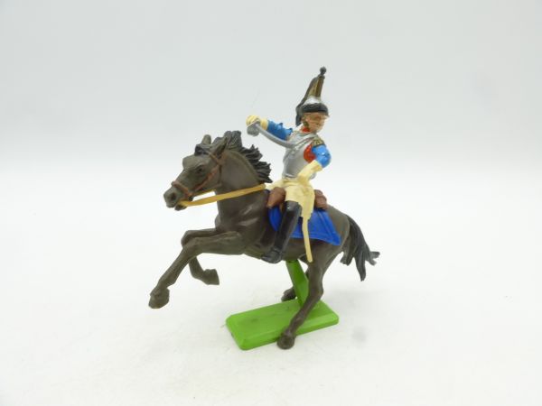 Britains Deetail Waterloo: Soldier riding, thrusting with sabre