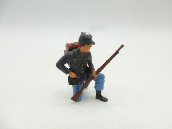 Elastolin 4 cm Nordstaaten: Soldat kniend ladend, NR. 9177