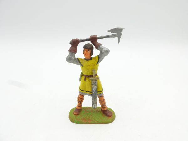 Modification 7 cm Knight lunging with large battle axe - nice modification