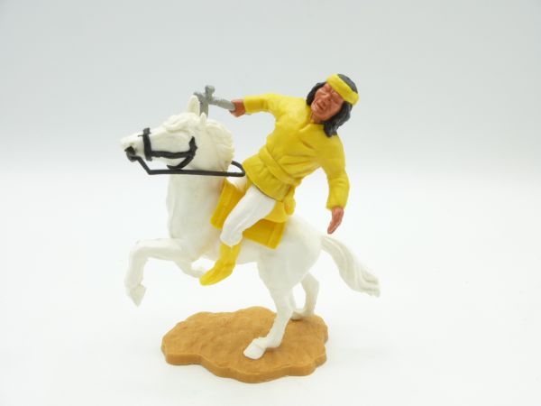 Timpo Toys Apache zu Pferd mit weißer Apachenhose, gelber Latz, gelbe Stiefel