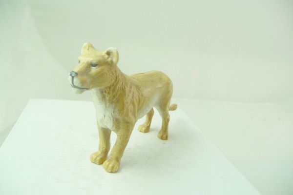 Elastolin Lioness walking - early figure, as good as new