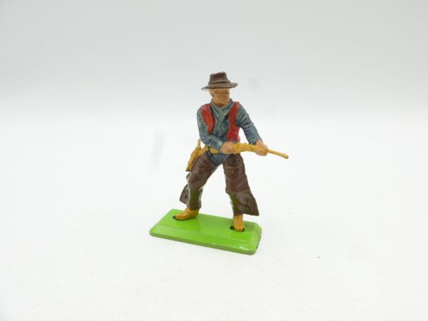 Britains Deetail Cowboy, shooting rifle from hip