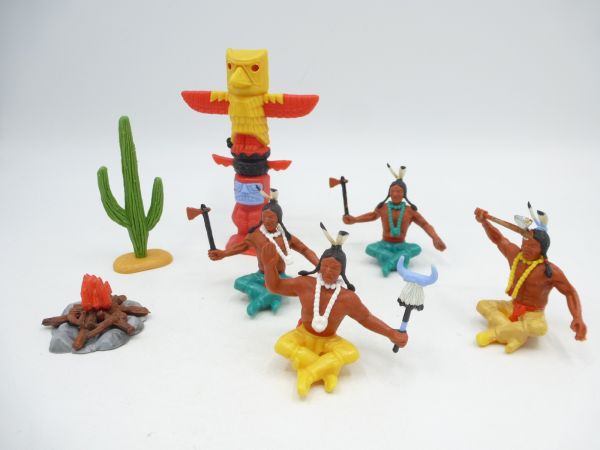 Timpo Toys Campfire scene, 7 pieces - partly collector's painting