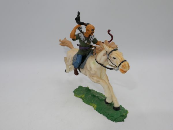 Hun on horseback with bow - great modification to 7 cm series