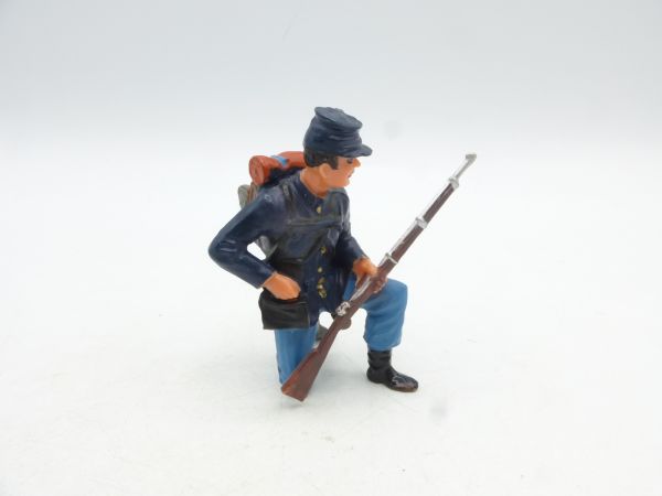 Elastolin 7 cm Nordstaaten: Soldat kniend ladend, Nr. 9172