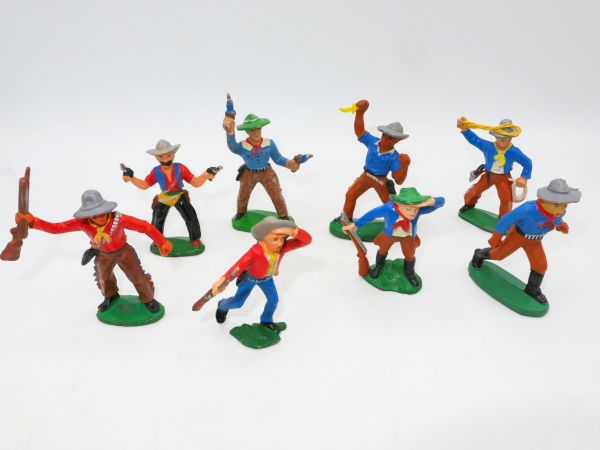 Group of Cowboys on foot (8 figures)
