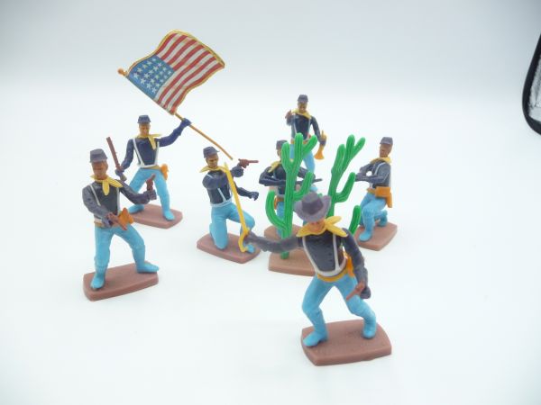 Plasty Union Army attack (7 figures, 1 double cactus) - great set