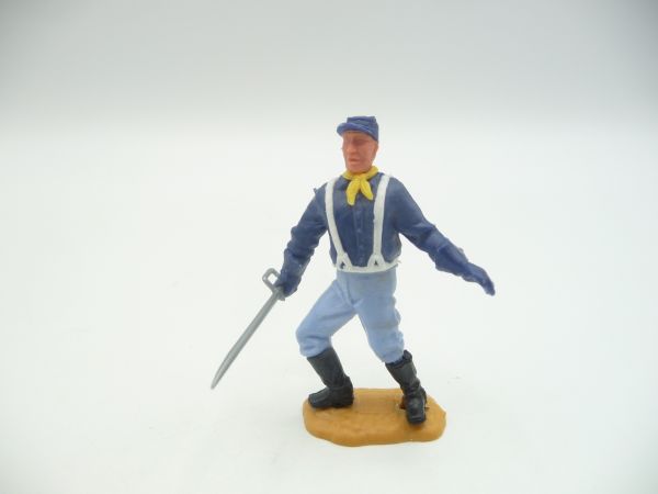 Timpo Toys Union Army soldier 2nd version, holding sabre down