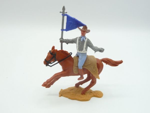 Timpo Toys Confederate Army soldier 2nd version riding with blue 7th cavalry flag
