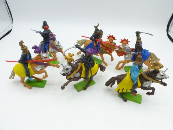 Britains Deetail Saracens riding (6 figures) - great set