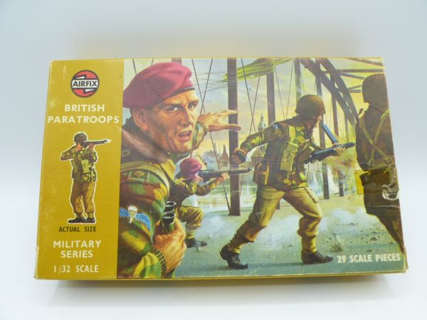 Airfix 1:32 British Paratroops, No. 51450-9 - orig. packaging (old box), complete