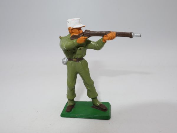 Starlux 6/7 cm Foreign Legion: Soldier standing shooting