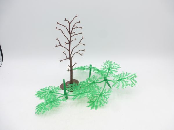 Britains Tree for 5,4 cm figures - foliage still on cast branch