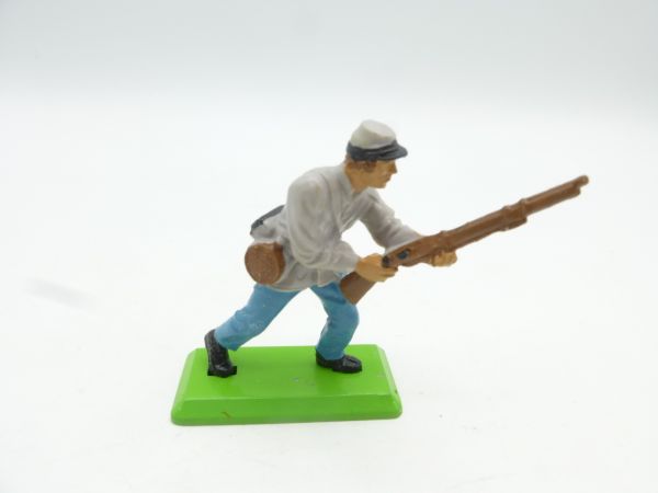Britains Deetail Confederate Army soldier advancing with rifle (fixed arm)