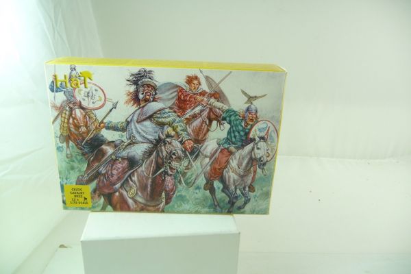 HäT 1:72 Celtic Cavalry, No. 8022 - orig. packaging, figures on cast