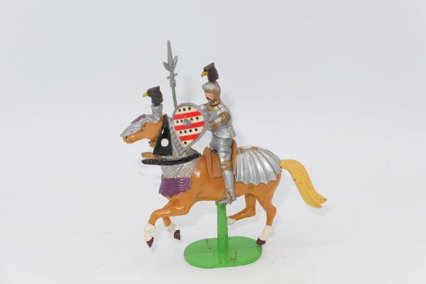 Britains Deetail Knight with spear + shield, movable - rare, brand new