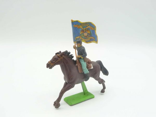 Britains Deetail Union Army soldier riding with flag