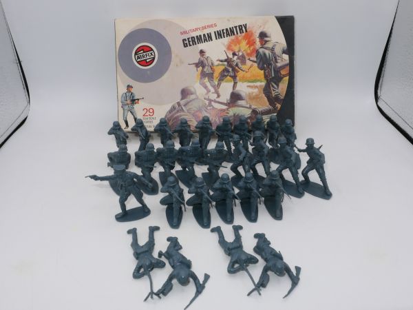 Airfix 1:32 German Infantry - figures in very good condition