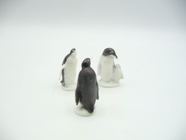 VEB Plaho Group of emperor penguins - rare