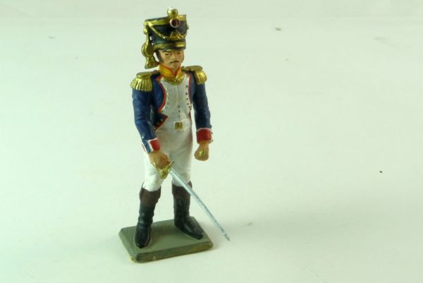 Starlux Napoleonischer Soldat, stehend mit Säbel, Feder am Hut abgebrochen
