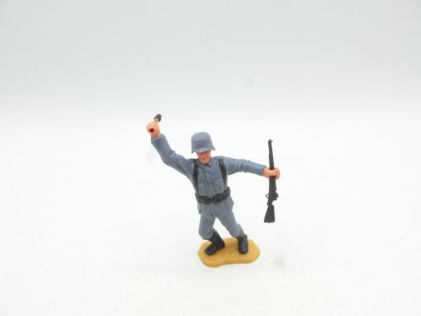 Timpo Toys German with stick grenade + rifle (grenade not Timpo)